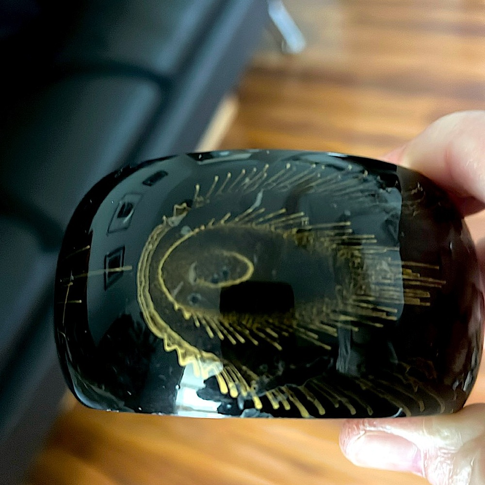 BLACK VINTAGE PEACOCK BANGLE